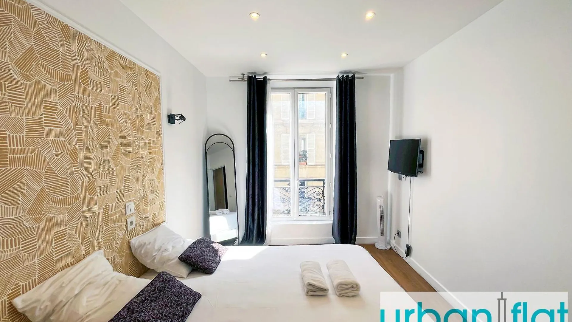 Urban Flat 18 - 2 Bedrooms Flat In Central Paris 0*,  France